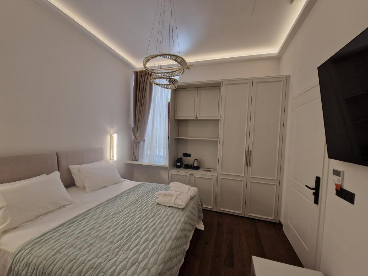 Jensen Luxury Suites Rhodes City Bagian luar foto