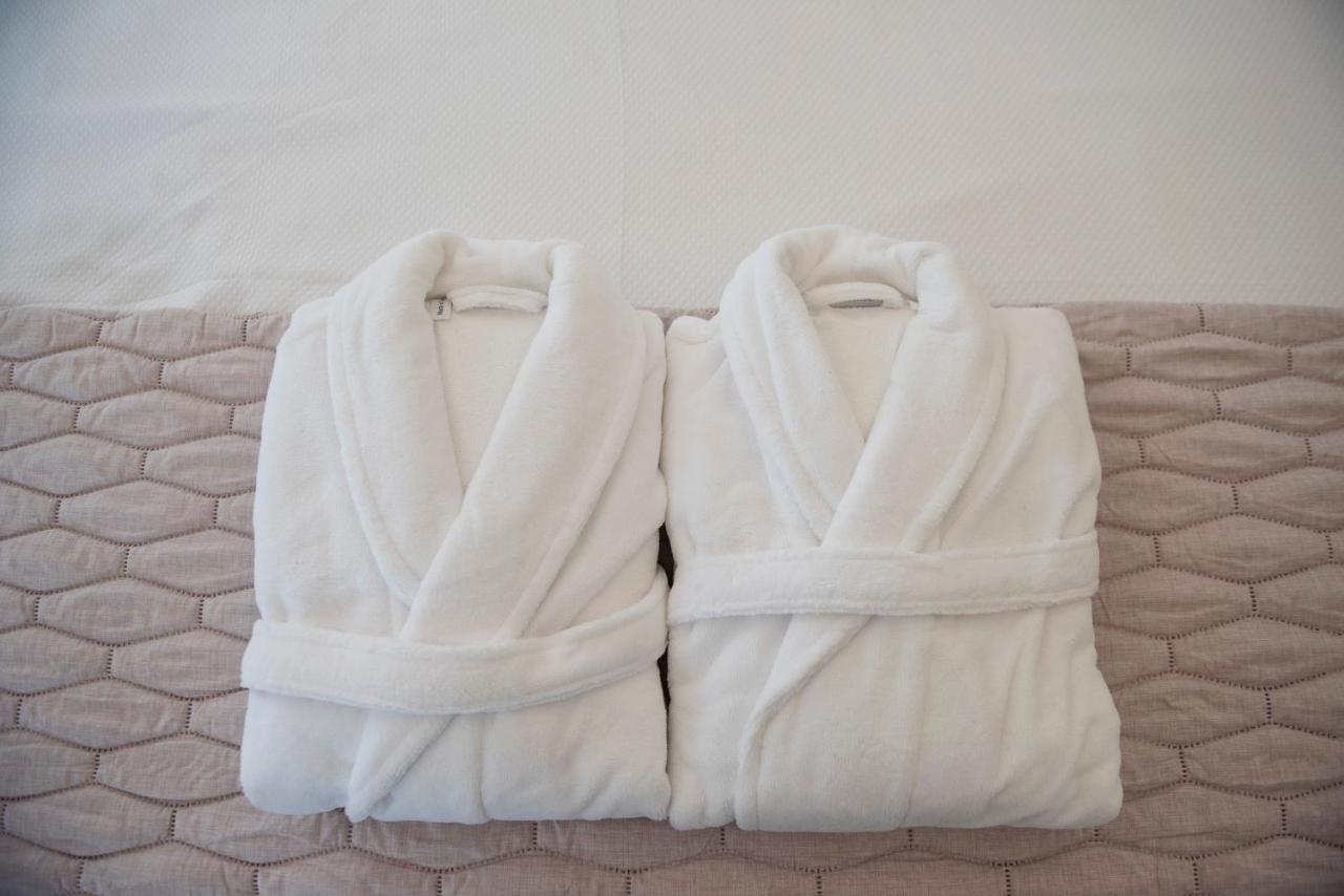 Jensen Luxury Suites Rhodes City Bagian luar foto