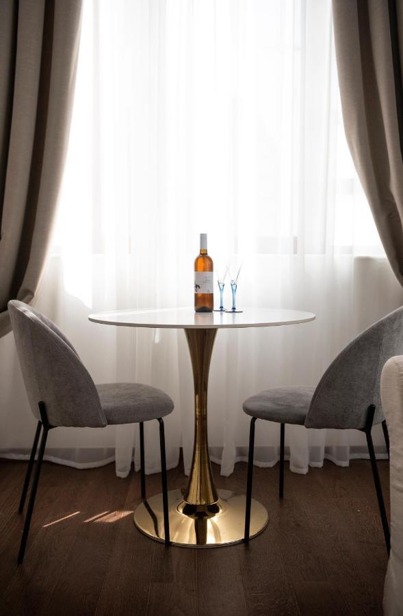 Jensen Luxury Suites Rhodes City Bagian luar foto
