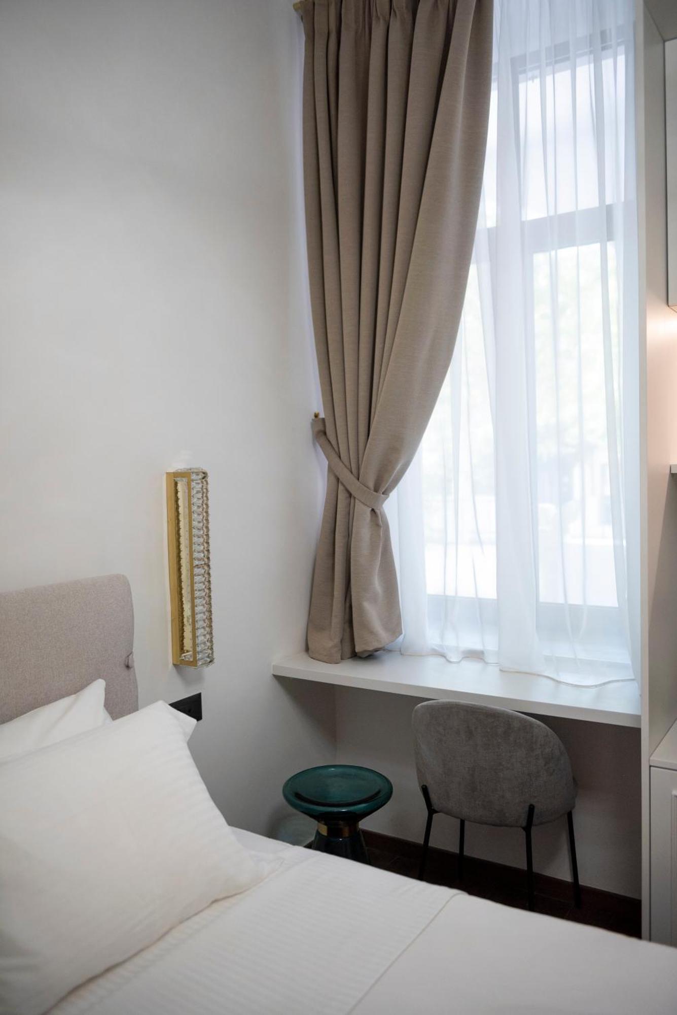 Jensen Luxury Suites Rhodes City Bagian luar foto