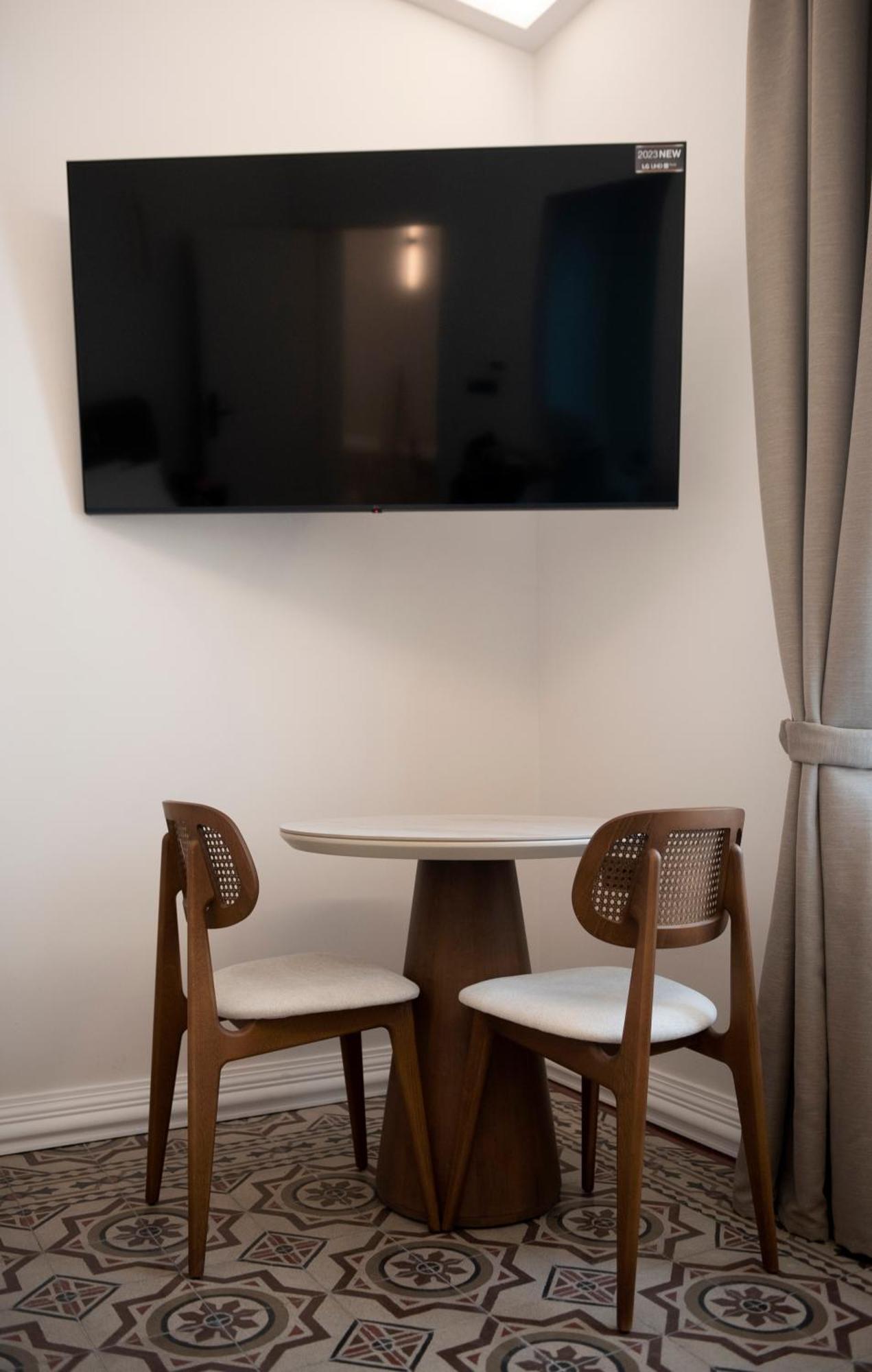 Jensen Luxury Suites Rhodes City Bagian luar foto